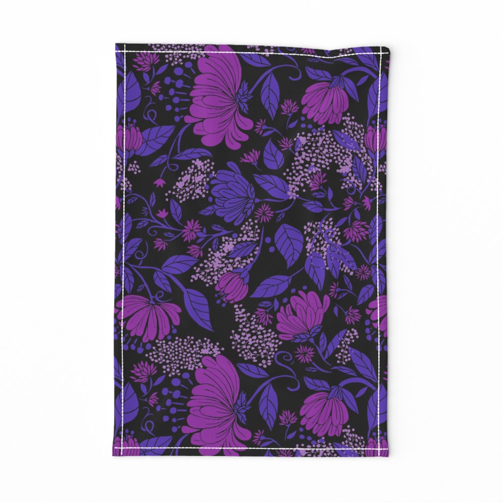 Midnight Nouveau Floral