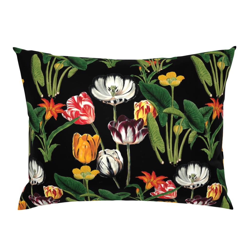 Botanical Vintage Moody Tulip Black