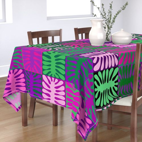 HOME_GOOD_RECTANGULAR_TABLE_CLOTH