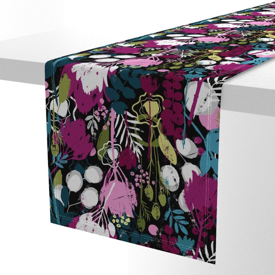 HOME_GOOD_TABLE_RUNNER