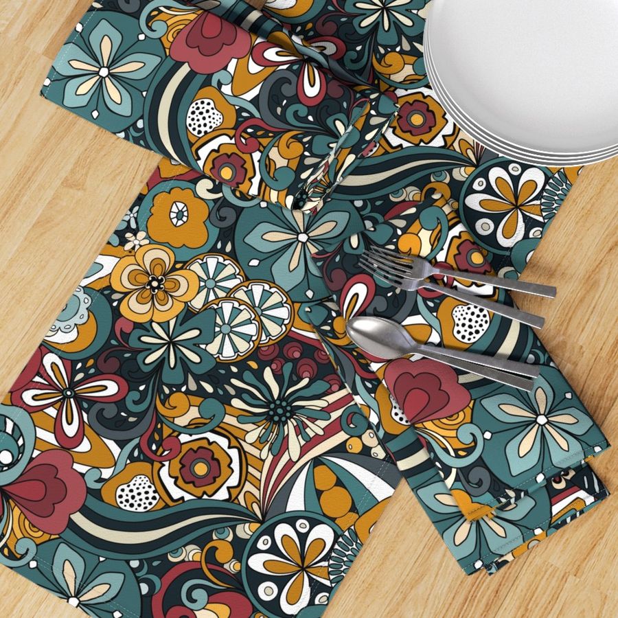 HOME_GOOD_TABLE_RUNNER