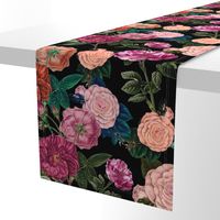 Vintage Moody Floral Roses Black 