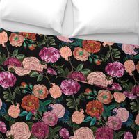 Vintage Moody Floral Roses Black 