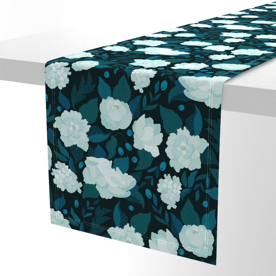 HOME_GOOD_TABLE_RUNNER