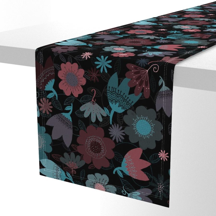 HOME_GOOD_TABLE_RUNNER