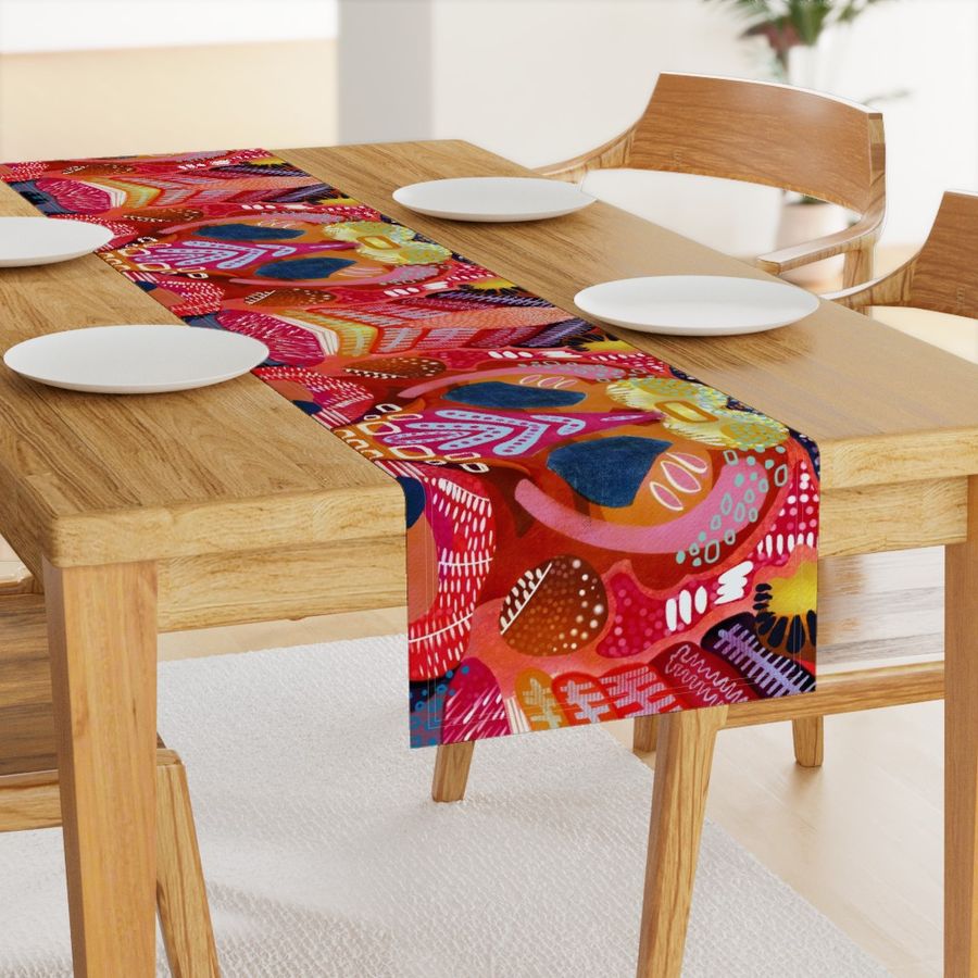 HOME_GOOD_TABLE_RUNNER