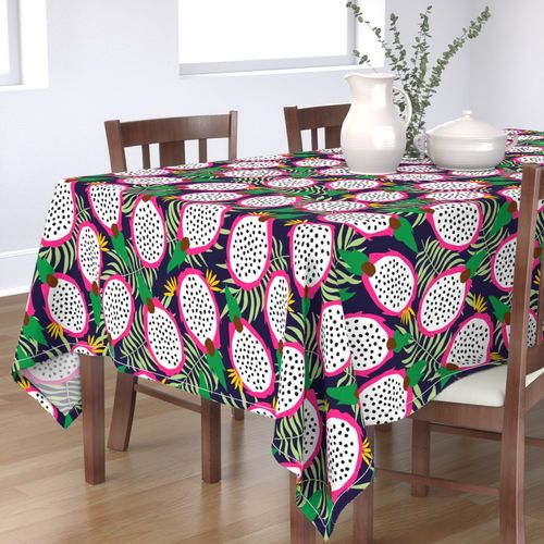 HOME_GOOD_RECTANGULAR_TABLE_CLOTH