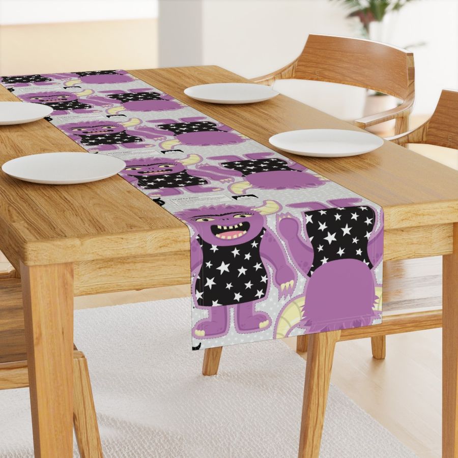 HOME_GOOD_TABLE_RUNNER