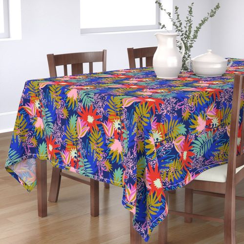 HOME_GOOD_RECTANGULAR_TABLE_CLOTH