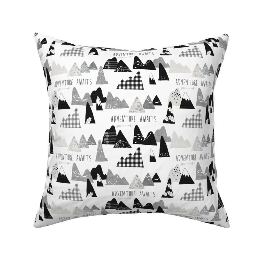 HOME_GOOD_SQUARE_THROW_PILLOW