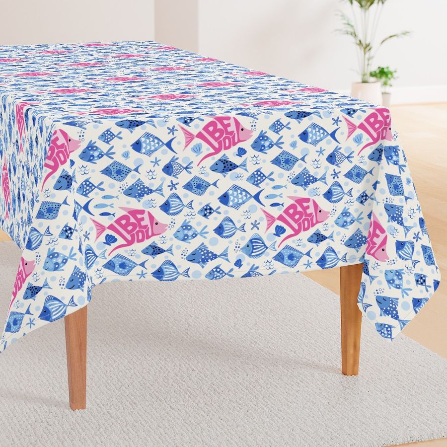 HOME_GOOD_RECTANGULAR_TABLE_CLOTH