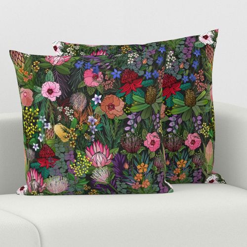 HOME_GOOD_SQUARE_THROW_PILLOW