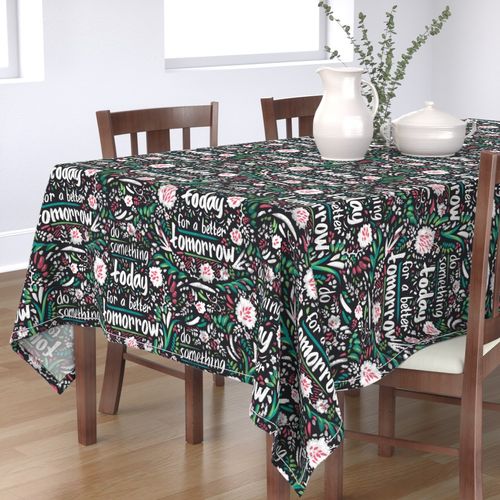 HOME_GOOD_RECTANGULAR_TABLE_CLOTH