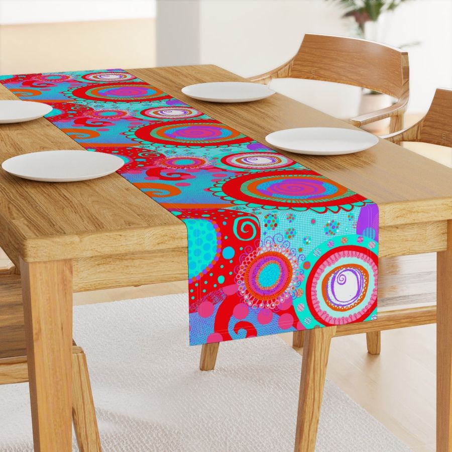 HOME_GOOD_TABLE_RUNNER