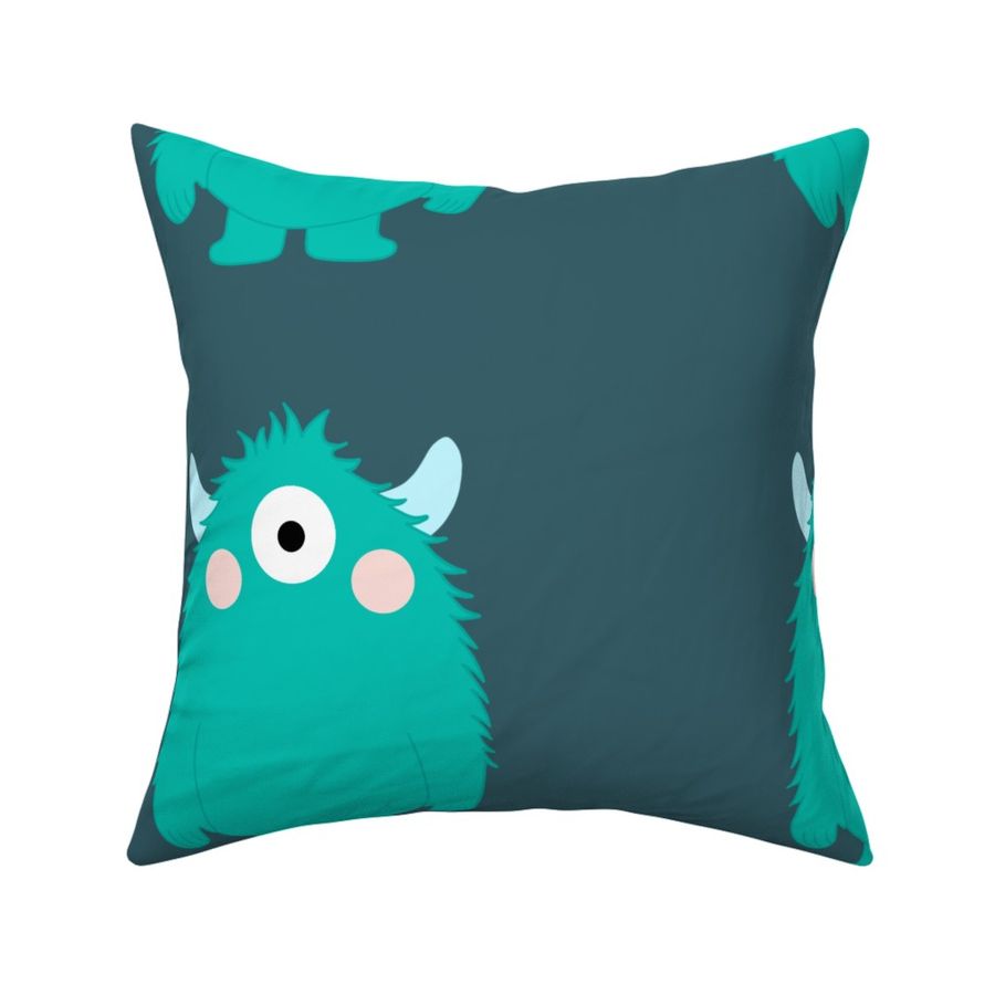 HOME_GOOD_SQUARE_THROW_PILLOW