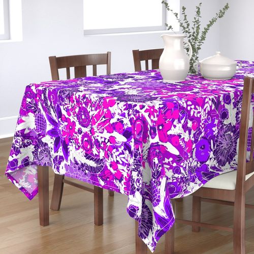 HOME_GOOD_RECTANGULAR_TABLE_CLOTH