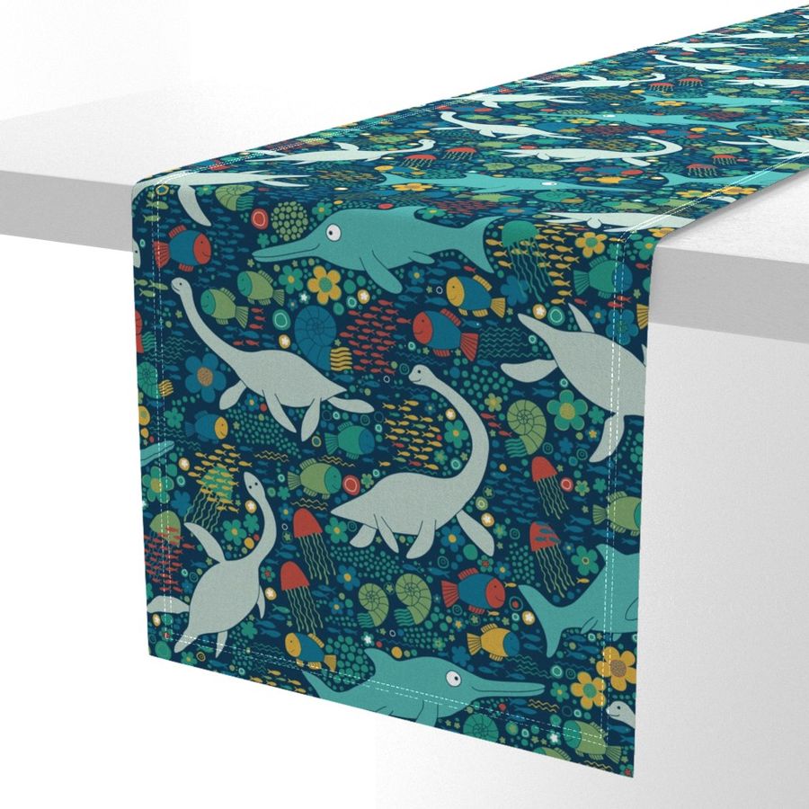 HOME_GOOD_TABLE_RUNNER