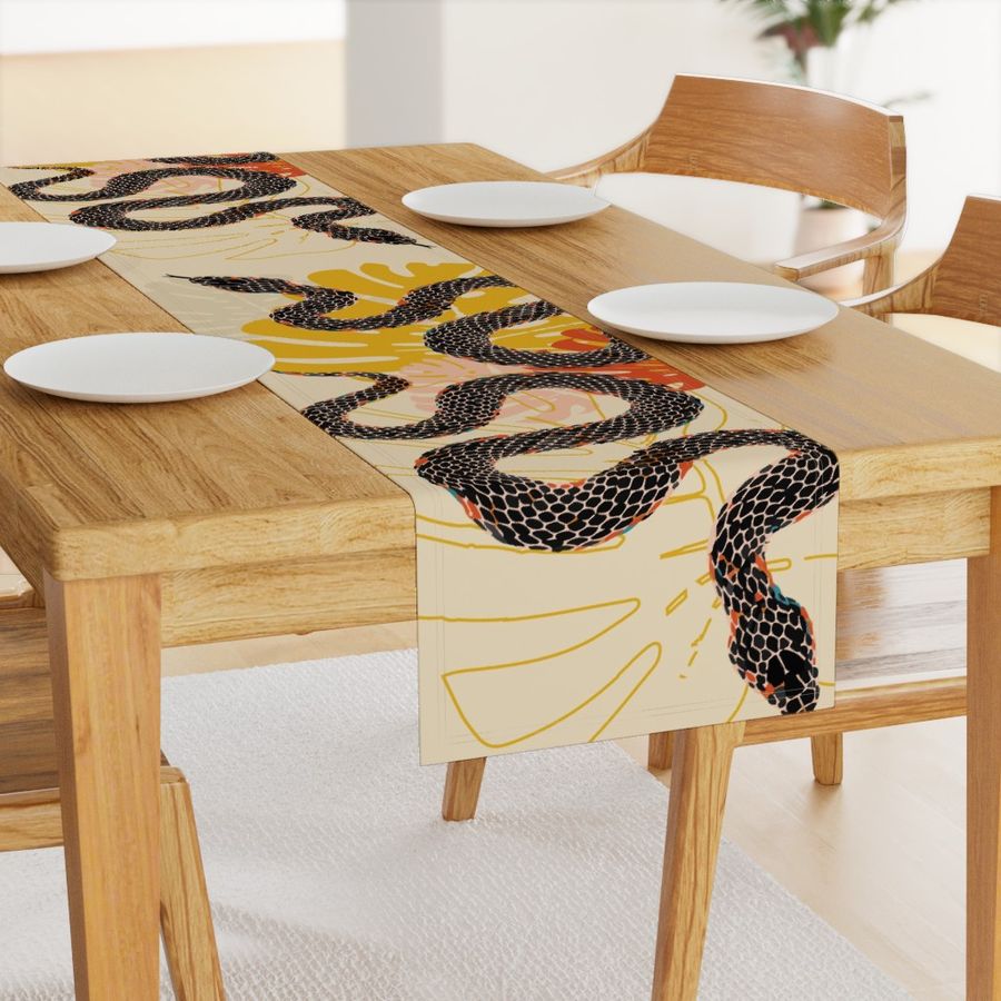 HOME_GOOD_TABLE_RUNNER