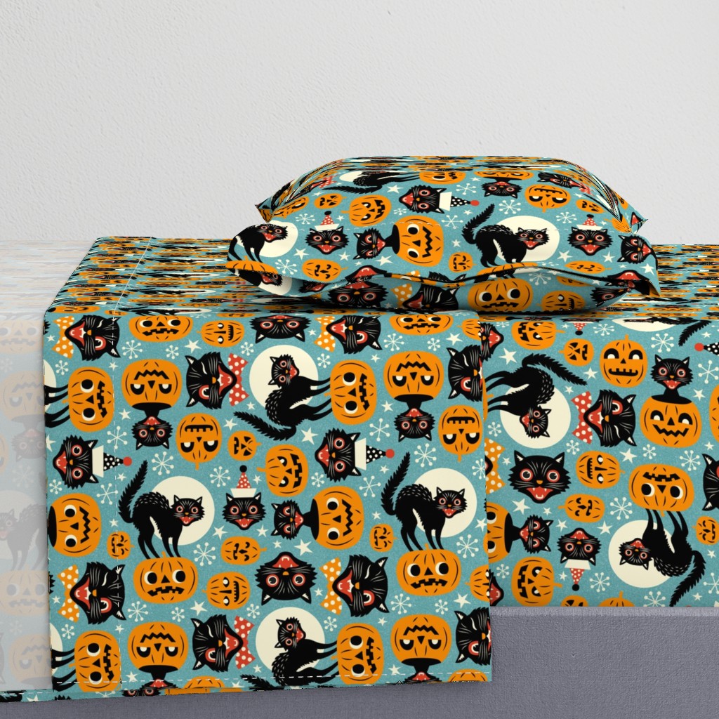 Large Scale / Spooky vintage cats and pumpkins /  Light blue