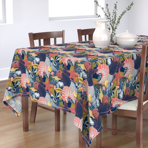 HOME_GOOD_RECTANGULAR_TABLE_CLOTH