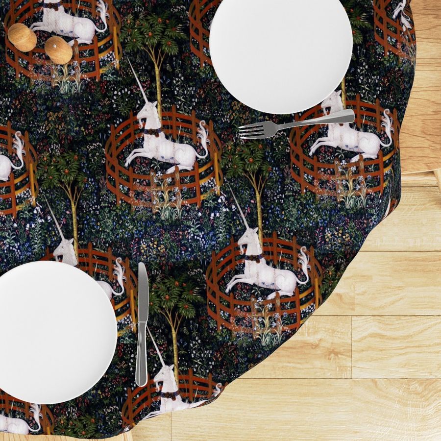 HOME_GOOD_ROUND_TABLE_CLOTH