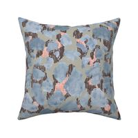 grey blue giraffe leopard print