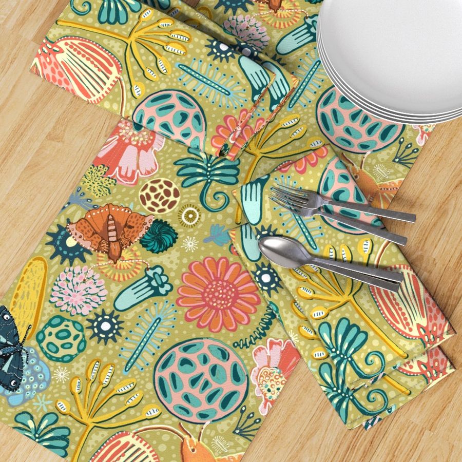 HOME_GOOD_TABLE_RUNNER