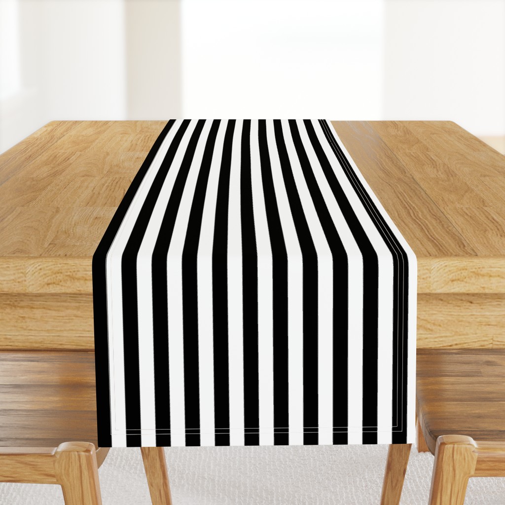 Black and White 3/4 inch Vertical Deck Chair Stripes