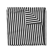 Black and White 3/4 inch Vertical Deck Chair Stripes