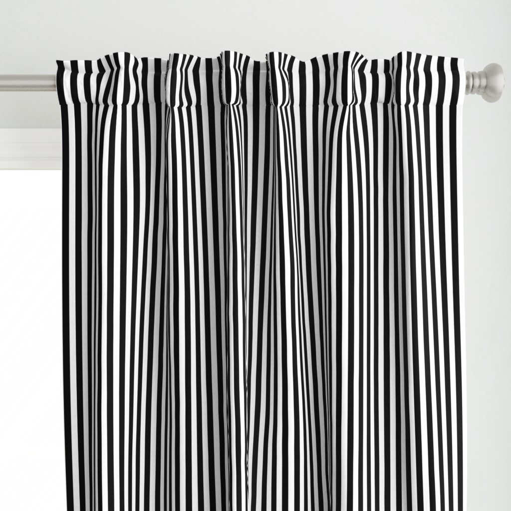 Black and White Thin Vertical Half Inch Picnic Stripes