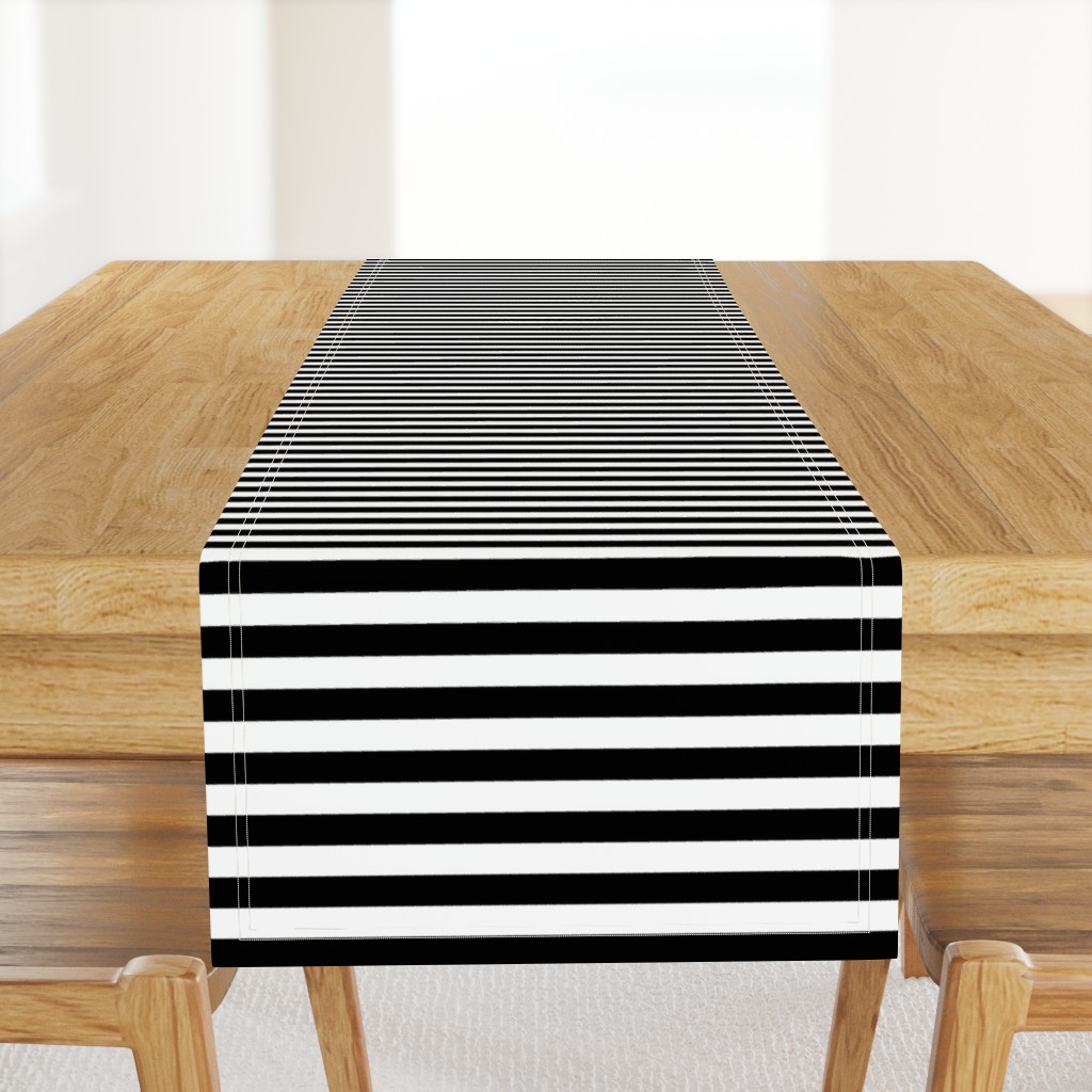 Black and White 3/4 inch Horizontal Deck Chair Stripes