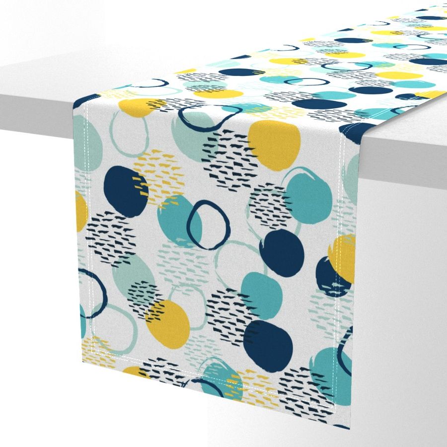 HOME_GOOD_TABLE_RUNNER