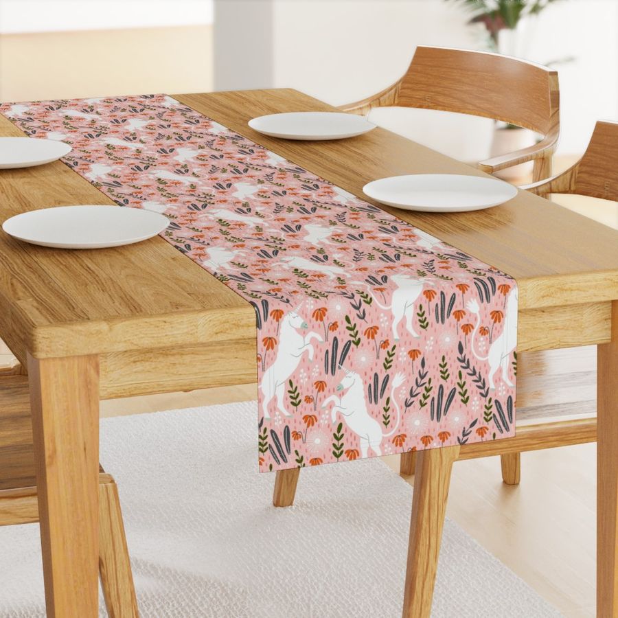 HOME_GOOD_TABLE_RUNNER