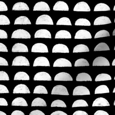 Half Circle Pattern in Black and White