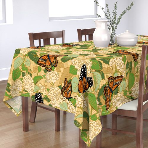 HOME_GOOD_RECTANGULAR_TABLE_CLOTH