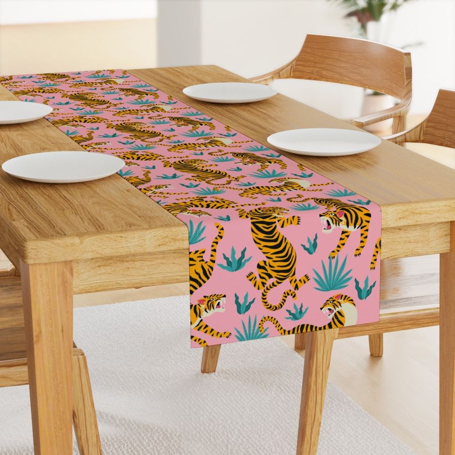 HOME_GOOD_TABLE_RUNNER