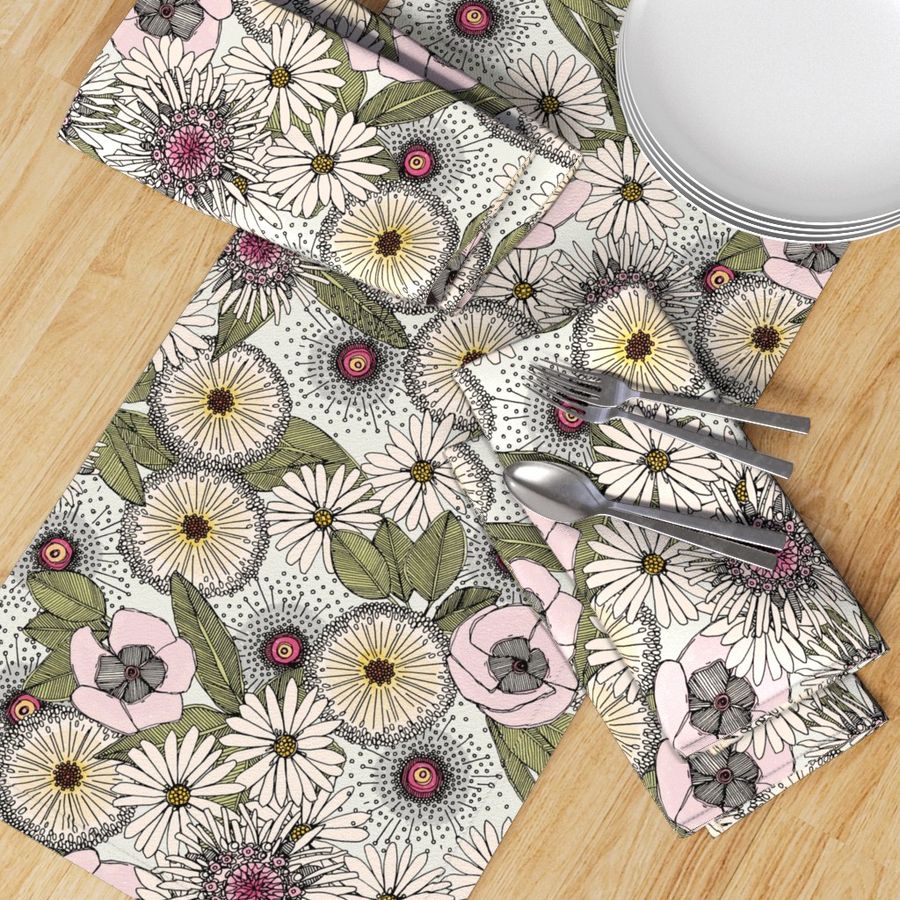 HOME_GOOD_TABLE_RUNNER