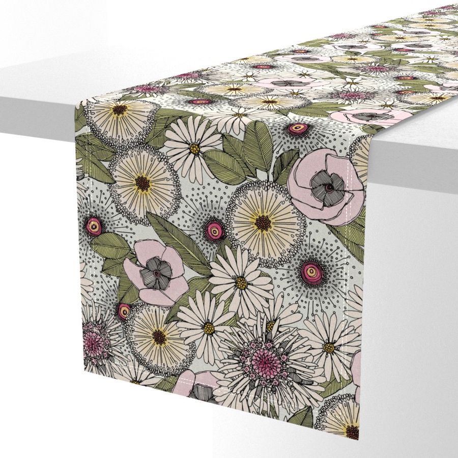 HOME_GOOD_TABLE_RUNNER