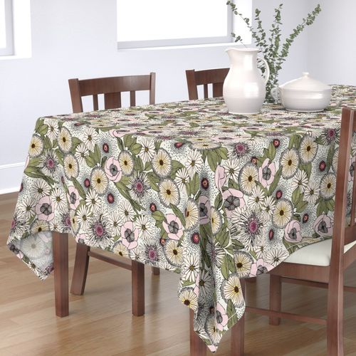 HOME_GOOD_RECTANGULAR_TABLE_CLOTH