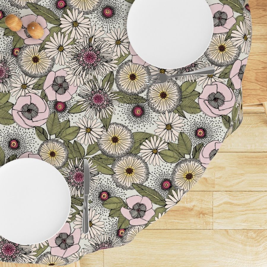 HOME_GOOD_ROUND_TABLE_CLOTH