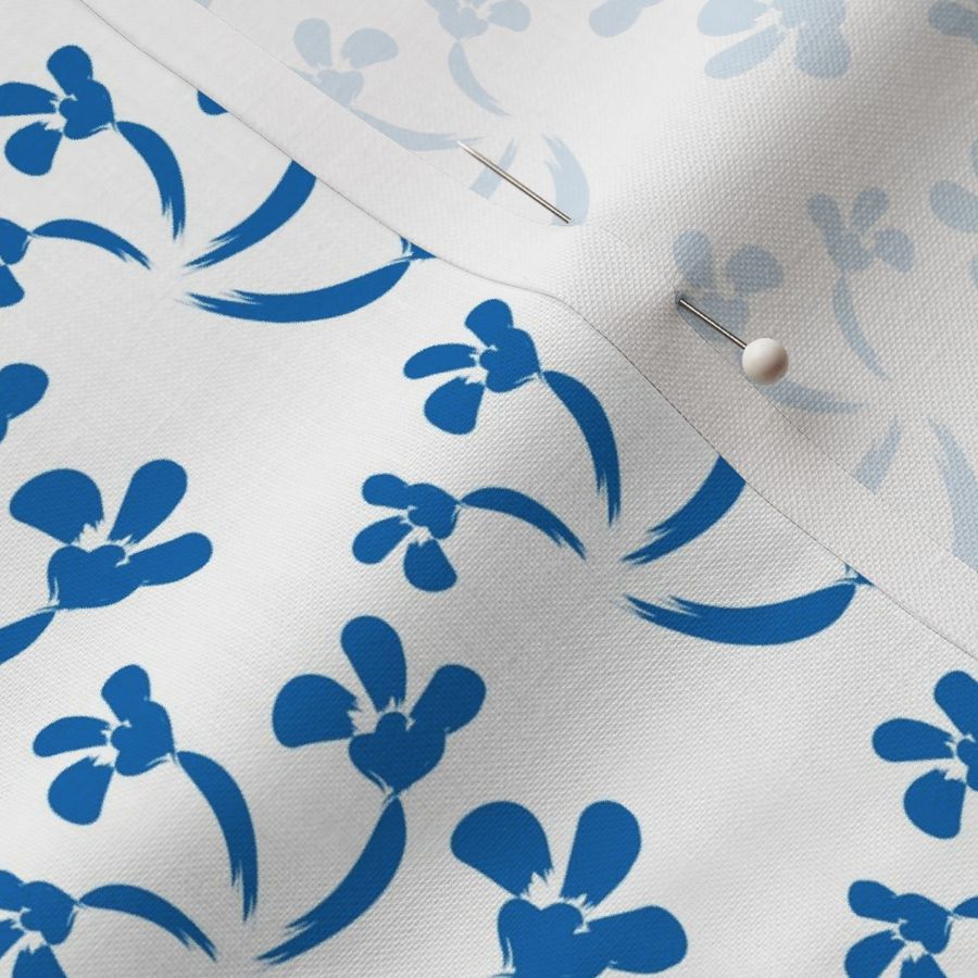 Two Tone Floral Spray - White & Blue