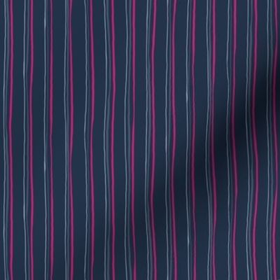 Thin Irregular Vertical Stripes / Gray