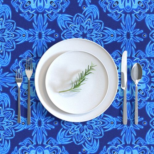 HOME_GOOD_RECTANGULAR_TABLE_CLOTH