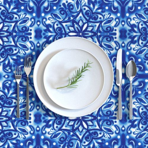 HOME_GOOD_RECTANGULAR_TABLE_CLOTH