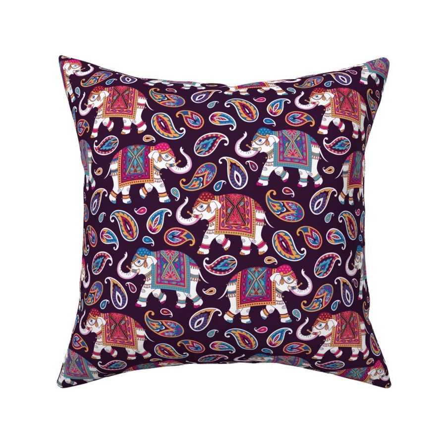 HOME_GOOD_SQUARE_THROW_PILLOW