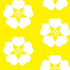 cestlavivid_lemon_yellow_blossom