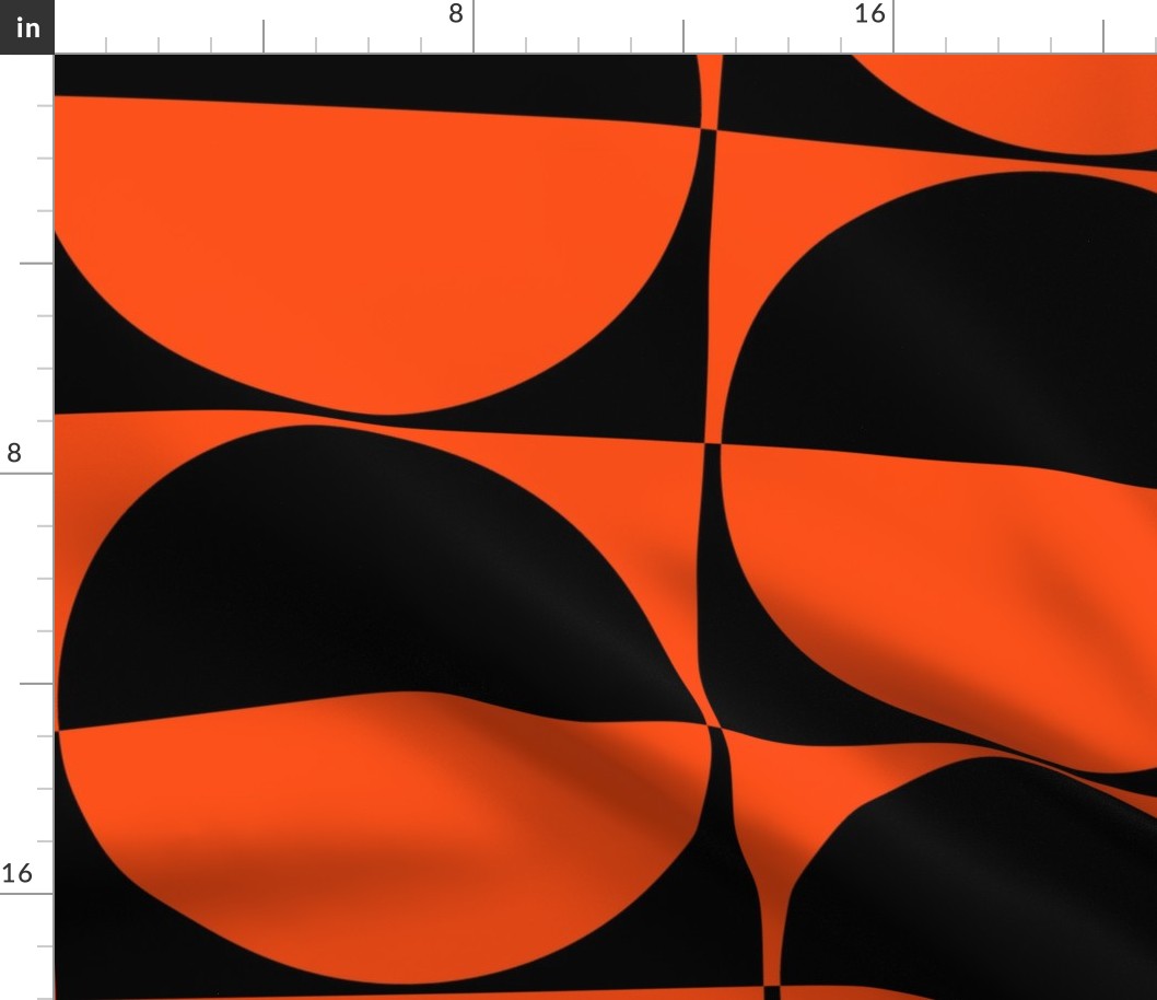 The Orange and the Black: Half-Drop Half Circles