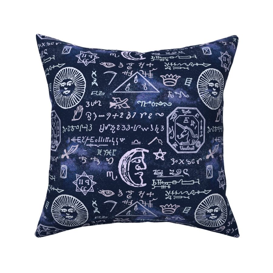 HOME_GOOD_SQUARE_THROW_PILLOW