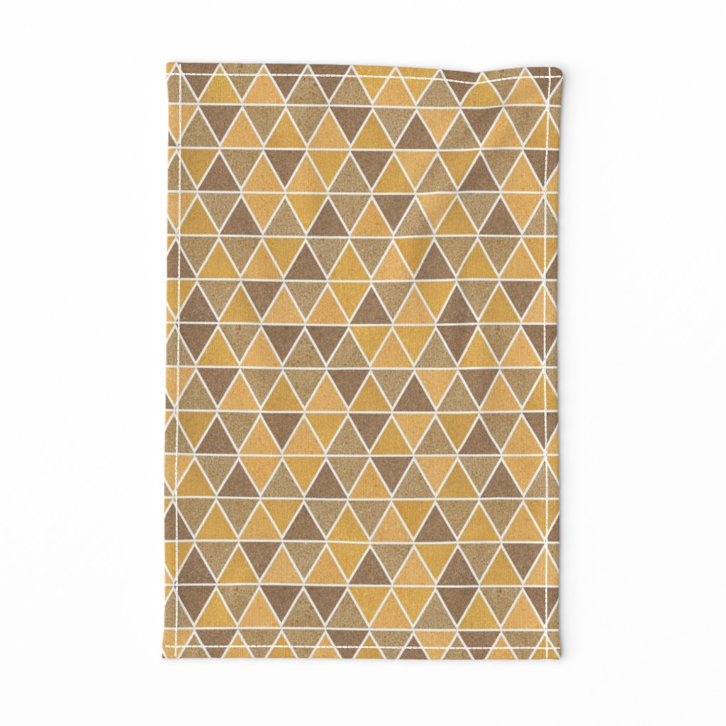 textured triangles - brown