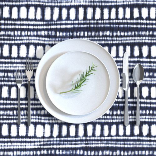 HOME_GOOD_RECTANGULAR_TABLE_CLOTH